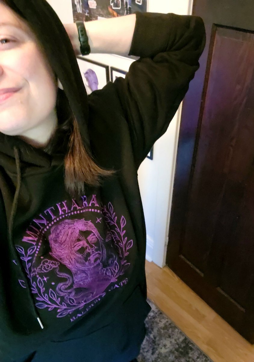 Phenex_lee's tweet photo. Got this sick embroidered Minthara hoodie. Now when people ask me about it I can go on and on and on and on... https://t.co/UyrzJHiob9