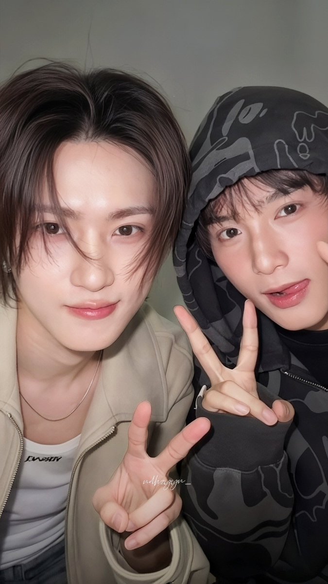 ndhzyyn0902's tweet photo. Photocapt live zayle hari ini cute😍

#XODIAC #ZAYYAN #LEO https://t.co/BdFzz9lc2Q