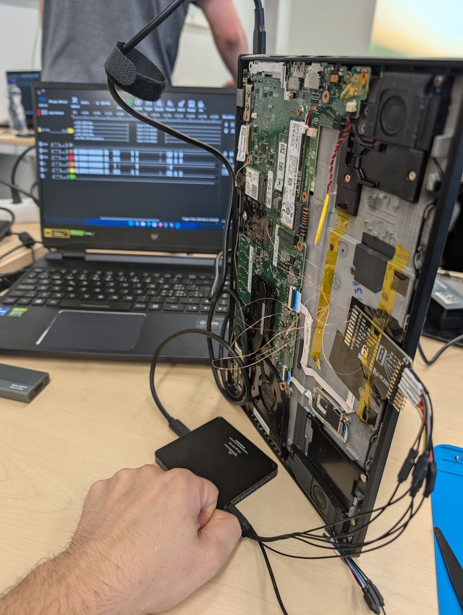 pascal_gujer's tweet photo. Apparently our use case made it into the promo video! 🥳😎
If you want to get an SLogic16U3 and learn how to break BitLocker -> Join our hardware hacking training „Breaking BitLocker“
https://t.co/Kn4PjkFvxU
(yes in the picture is still the DSL but we upgraded to SLogic recently…)