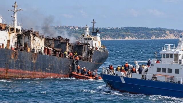 mhmck's tweet photo. Russia carried out an act of war against Bulgaria, sinking one ship and setting another on fire.

NATO countries are currently exerting a maximum effort to do precisely nothing. https://t.co/QgKxem96VI