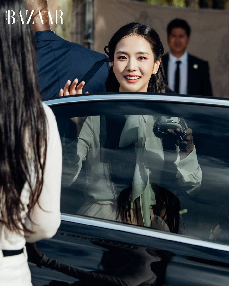 Dana_xxll's tweet photo. Harper’s Bazaar shared new high-quality photos of Jisoo from the Dior SS27 show.🤍

HUMAN DIOR JISOO AT PFIW
#JISOOxDiorSummer27 #Jisoo #지수 https://t.co/ra0YvENFlf