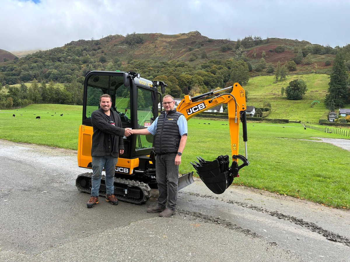 ScotJCB's tweet photo. Huge thank you to Paul Abbott of Lake View County House and Grasmere Distillery in the Lake District for his recent purchase of this JCB 19C Pro!
📸James Robinson, Carlisle depot
#ScotJCB #MiniDigger #ConstructionMachinery https://t.co/vXprmZgt51
