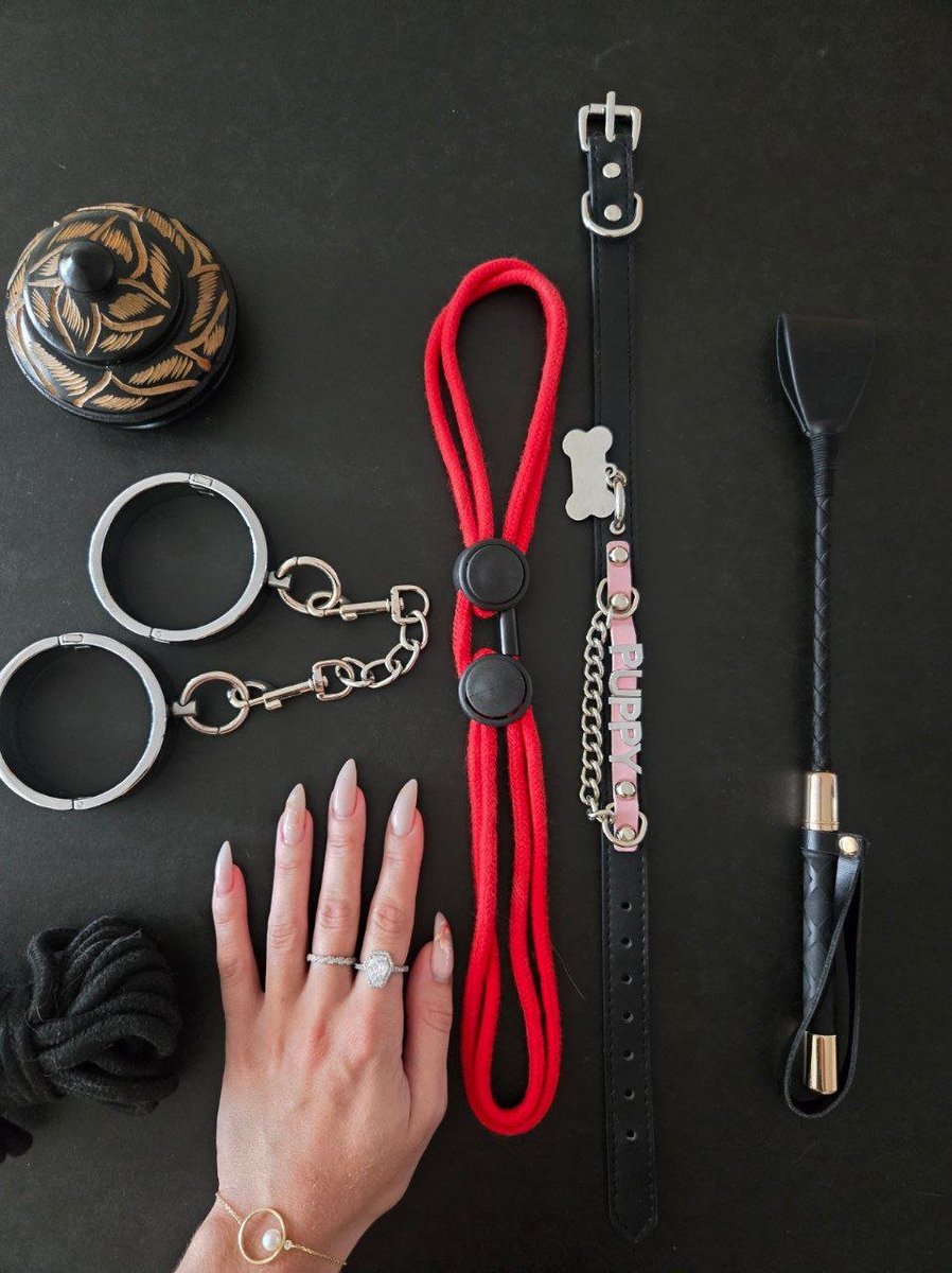 Goddess_Nate's tweet photo. Let's explore together ⛓️🖤 https://t.co/JQo66ZmZiX