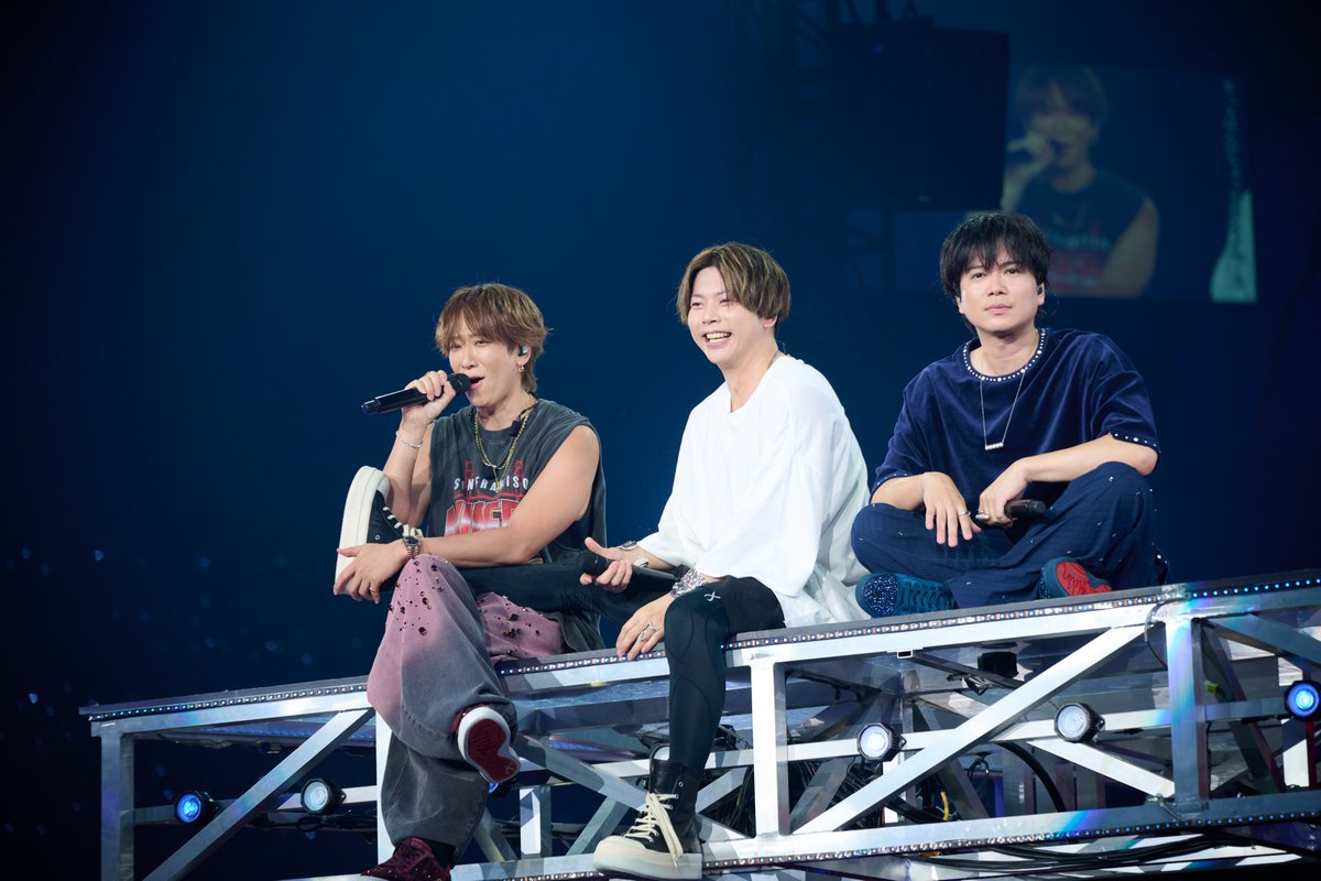 oricon's tweet photo. NEWS加藤シゲアキ、小山慶一郎＆増田貴久に“物申す”
💭「果たして一緒でしょうか」
https://t.co/VuVlQdBP5C

#NEWS_KMK @NEWS0915_music https://t.co/wIlmAVa7B4