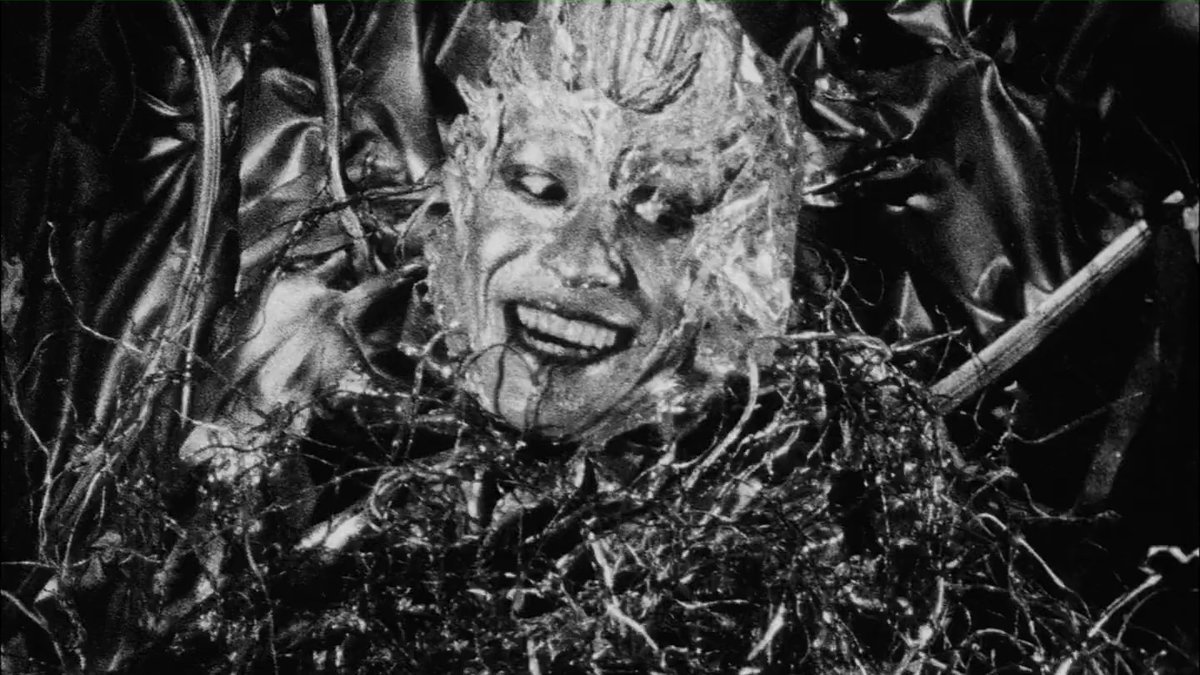 HauntedMovies's tweet photo. Tetsuo: The Iron Man (1989) dir. Shinya Tsukamoto https://t.co/pMNZ5GnGUw