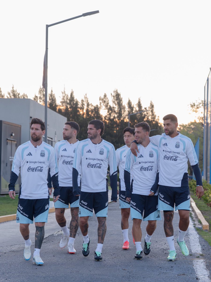 tatografias's tweet photo. 🩵🤍 Siempre volvemos a 𝐜𝐨𝐧𝐟𝐢𝐚𝐫

@Argentina. https://t.co/cEbs4q6sHK