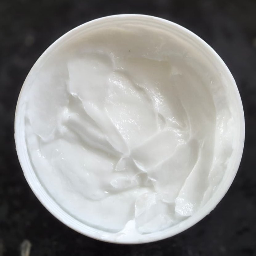 SabzerAzoh's tweet photo. GENTLY MOISTURISES WHILE HEALING AND SOOTHING THE SKIN:
New skin repair cream made from uFudu lweNtaba plant🌿 for eczema, psoriasis, skin cancer, acne, wounds, burns, ulcers, blisters, insect bites, hyperpigmentation, blemishes, chubaba, nappy rash, and wrinkles. Helps maintain clean, healthy, revitalised skin and promotes healthy blood circulation. Environmental friendly. For more dm.🍃🫶🏽