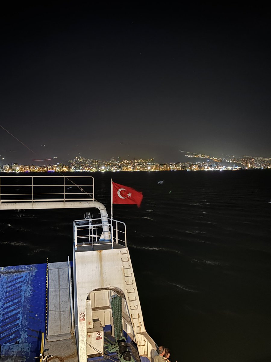 ozgurnevruz's tweet photo. Mavi Vatan’da onlaynız 🇹🇷🇹🇷 https://t.co/wLYw854NlI