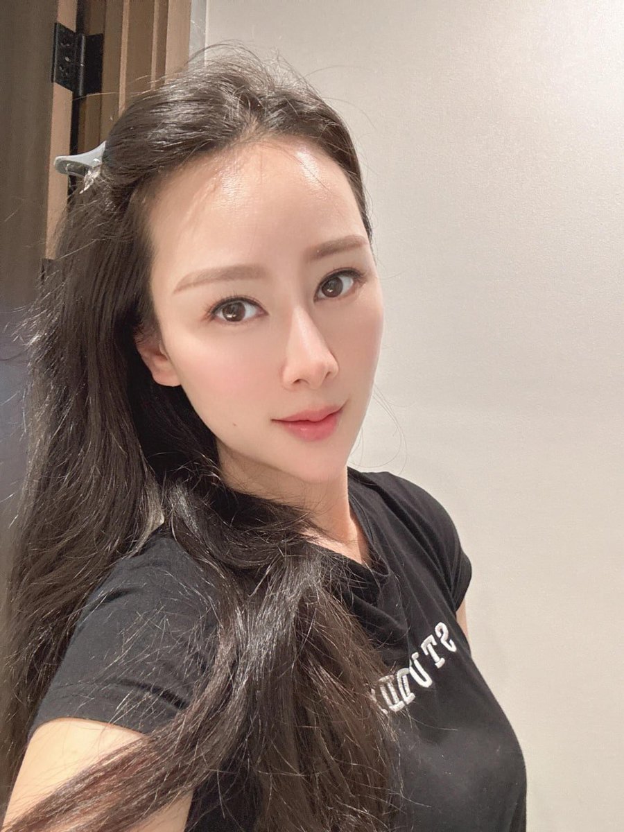 xiaomingaimoyu's tweet photo. 30+也有臭美的权利 https://t.co/Flc2dTvR01