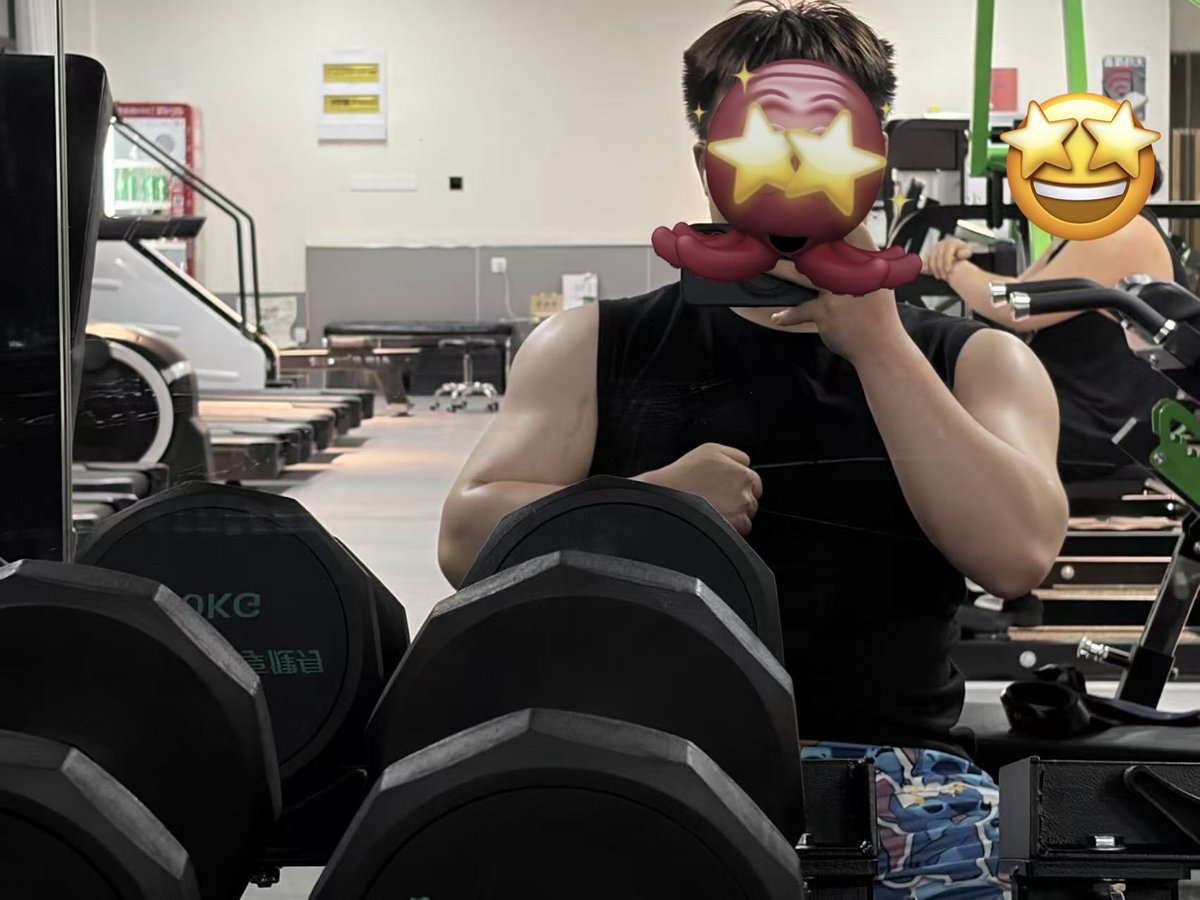 Asdvhhhyr's tweet photo. 有没有喜欢💪🐶🐶得？想恶堕😈 https://t.co/4BaqV6qsmw