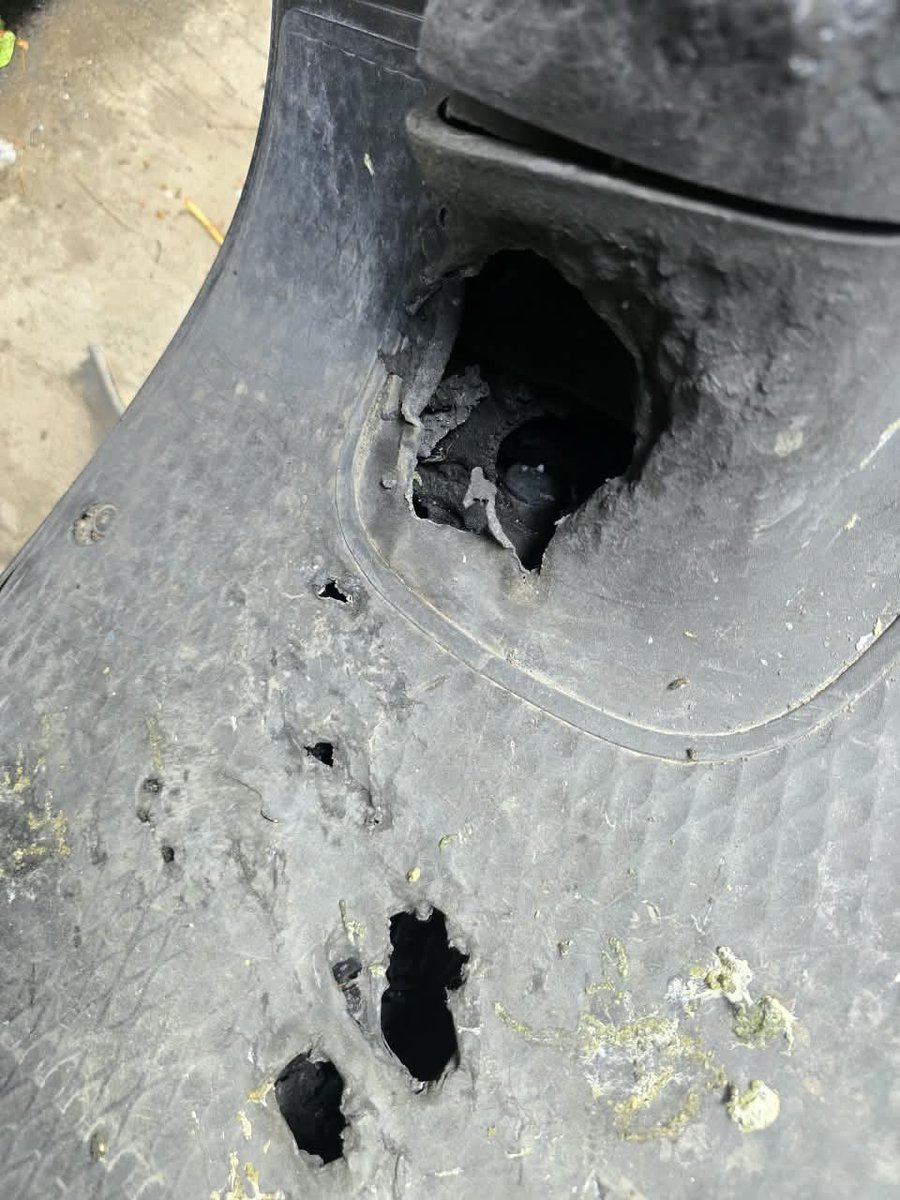 saamir54's tweet photo. My Ola S1 Pro 2nd Gen caught fire. At Ola Dilshad Garden, Store Manager Rajeev Sharma promised me a new scooter as compensation and asked me not to post the fire video on social media.

Almost a month later, he has completely backed out of his promise.@bhash
@consaff
@inidhikhare https://t.co/mHtIbEw61K
