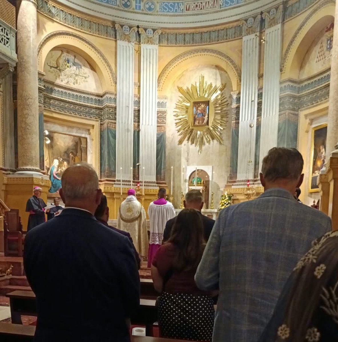 This may be aesthetically pleasing, and most people there are probably in good faith and of good will. But at the end of the day, it's still the Vatican II religion, just with some better packaging.