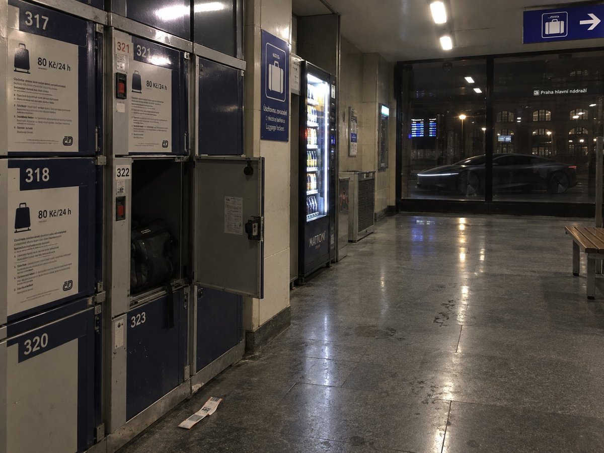 EXPOSSIVE's tweet photo. Day 63
Blip From Another Timeline. #AEON #SubZero #Prague
Location:📍luggage-locker corridor / left-luggage annex, Praha hlavní nádraží (Prague Main Railway Station), Prague, Czech Republic
Year: 2017
Strange Things 🌌
@grok... https://t.co/jwVyBfEvV7