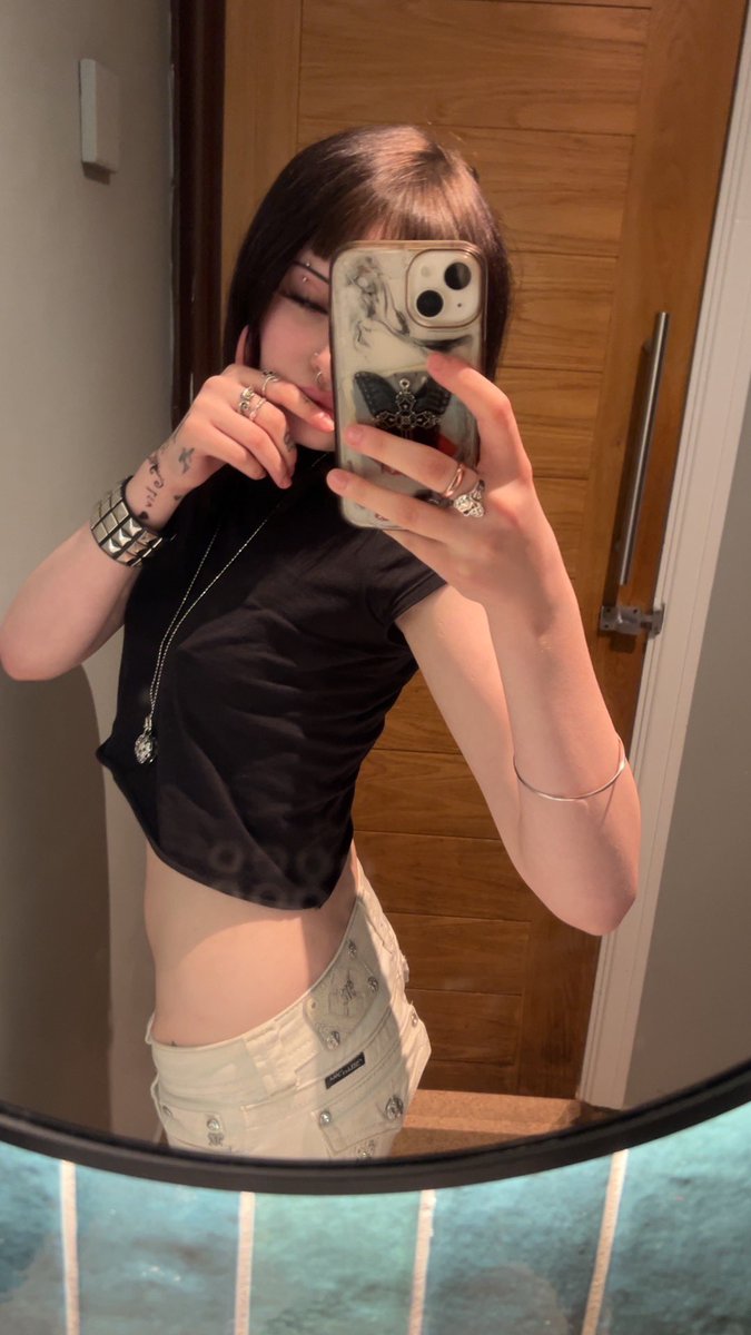 twrynlol's tweet photo. dm me for snap! £7 pics etc😛 #buyingcontent #ukseller #nsfwtwt #nsfw https://t.co/mVzDvbvjQM