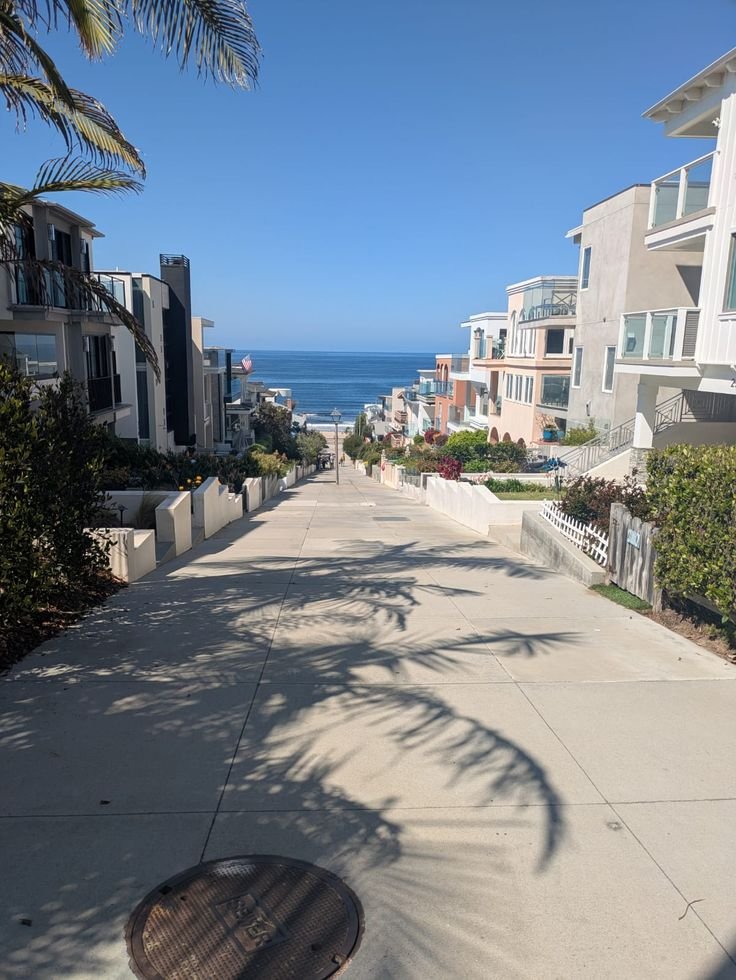 echoesofworld's tweet photo. Manhattan Beach, California https://t.co/3Y8kOgur0r