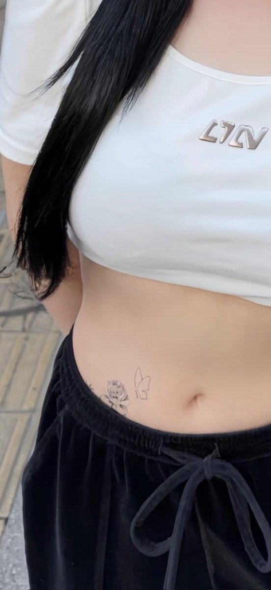 deathdolnote's tweet photo. 【知名度F】

DIARIS (地底メン地下)
あまいあまみ @DIARIS_amami 

備考 : ロリ巨乳のアイドル (@aya_koimitu )になでなでされる https://t.co/2uYMQUzbVY
