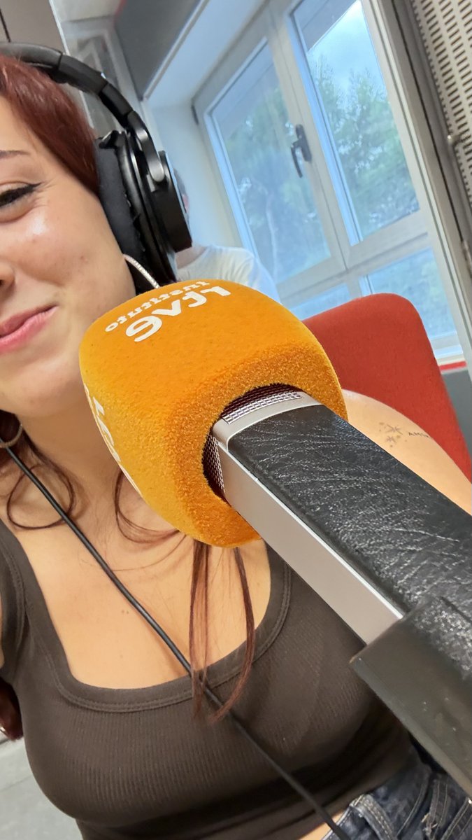 rociolazarev's tweet photo. algún día narraré en directo. Hoy por suerte nadie escucha la basura que he hecho pero oye me lo he pasado bien https://t.co/XSumPfEJSw
