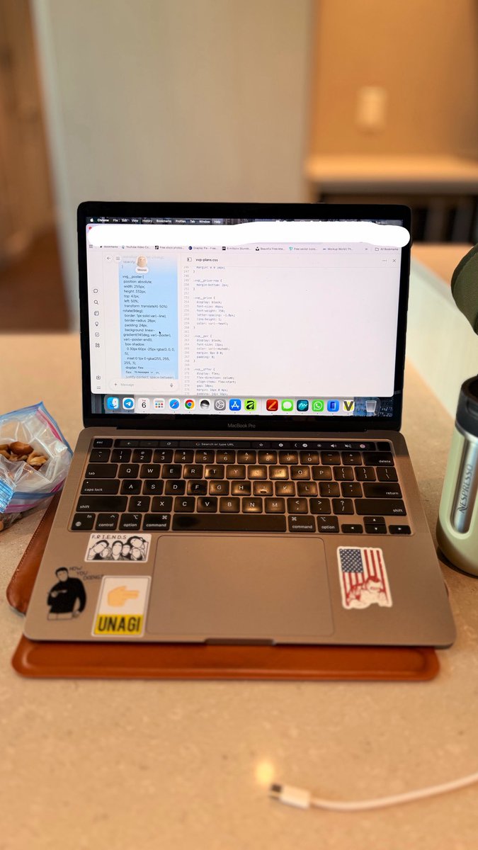 IAMALLINB's tweet photo. Remote?
Hybrid?
In person?
To me just Hybrid, 2 days office 3 days home is the best option.
#hybridwork #inperson #remote https://t.co/KzBWoUjAll
