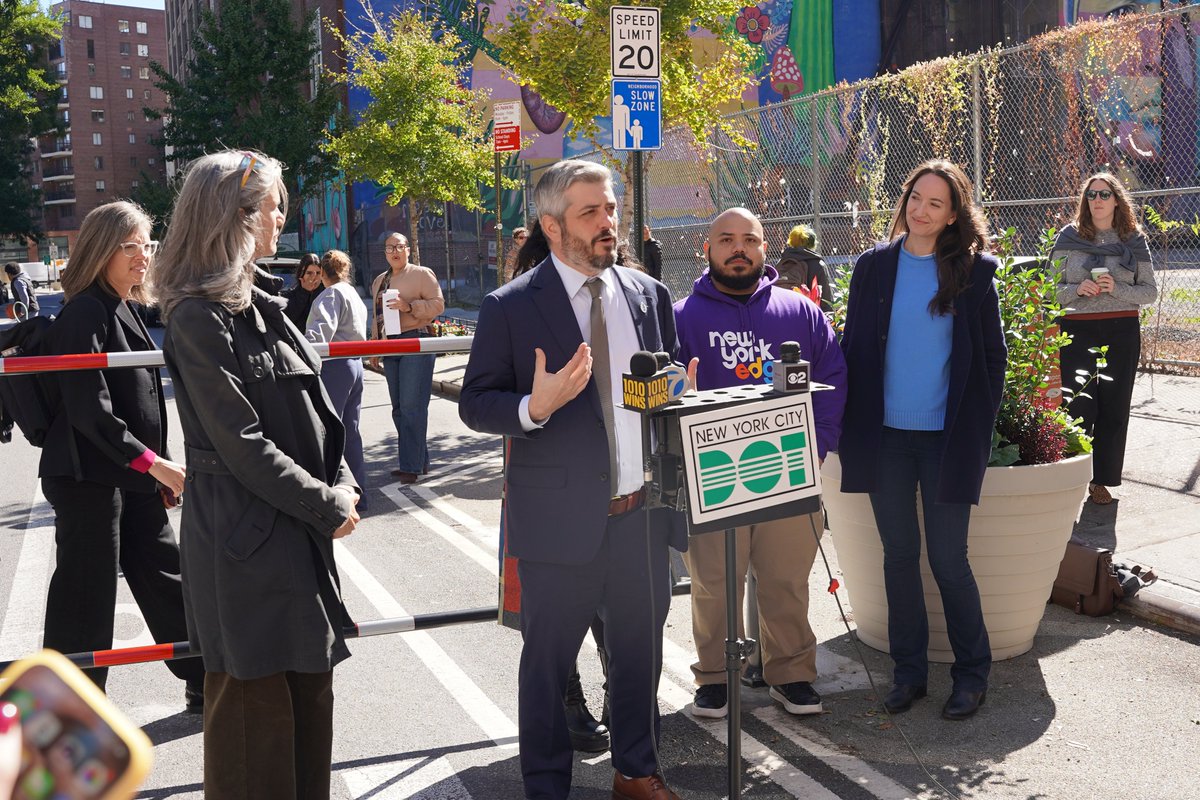 OpenPlans's tweet photo. Happy first day of swing! The new school street gate for City-As school is officially installed on Clarkson St. Modeled after similar designs in Paris, this new infrastructure creates safe, open spaces for students. Let's bring these to schools across NY! https://t.co/ZpAVfGgMmp
