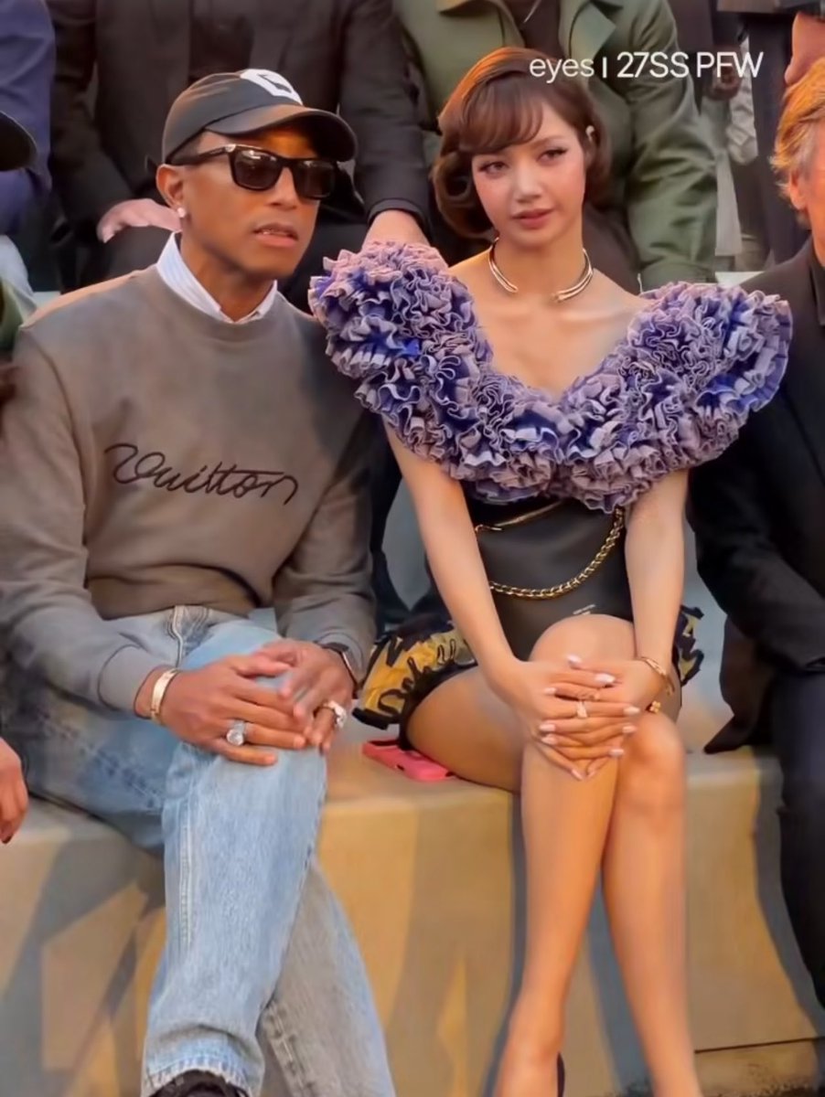 LiliesHome_'s tweet photo. #LISA a global fashion icon &amp; @Pharrell 

LISA LOUIS VUITTON SS27
#LISAxLVSS27 #LVSS27 
#LISAxLOUISVUITTON
@wearelloud @LouisVuitton https://t.co/UKGCGRJEQp