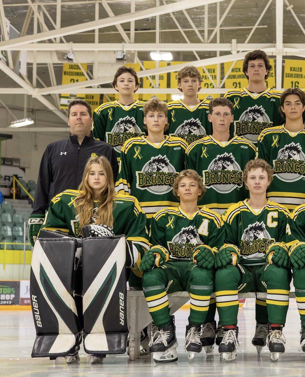 senstruthr's tweet photo. just came across this post on instagram from the Humboldt Broncos u15 AA team and was struck by the goalies brutally mogging the rest of the team #mashallah https://t.co/uKjr2e7f6f