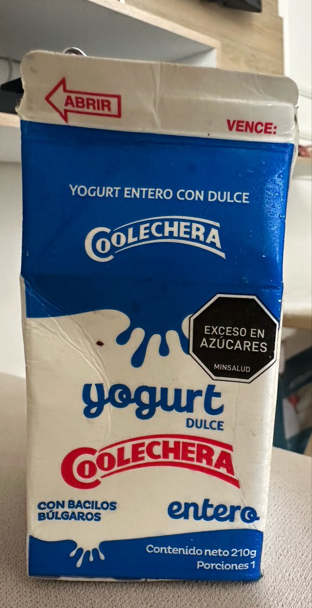 mindokle1's tweet photo. El yogurt superior. https://t.co/fcU1zKuYEf
