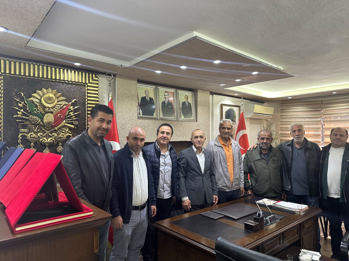 MHP_GOP's tweet photo. 📍 Adıyaman Kahta Esenköy Dernek Başkanı Sn Mustafa Yılmaz ve kıymetli yönetimi, İlçe Başkanımız Sn Ahmet Özen’i makamında ziyaret etti.

Nazik ziyaretleri ve samimi sohbetleri için kendilerine teşekkür ediyor, çalışmalarında başarılar diliyoruz.

 MHP Gaziosmanpaşa İlçe Başkanlığı