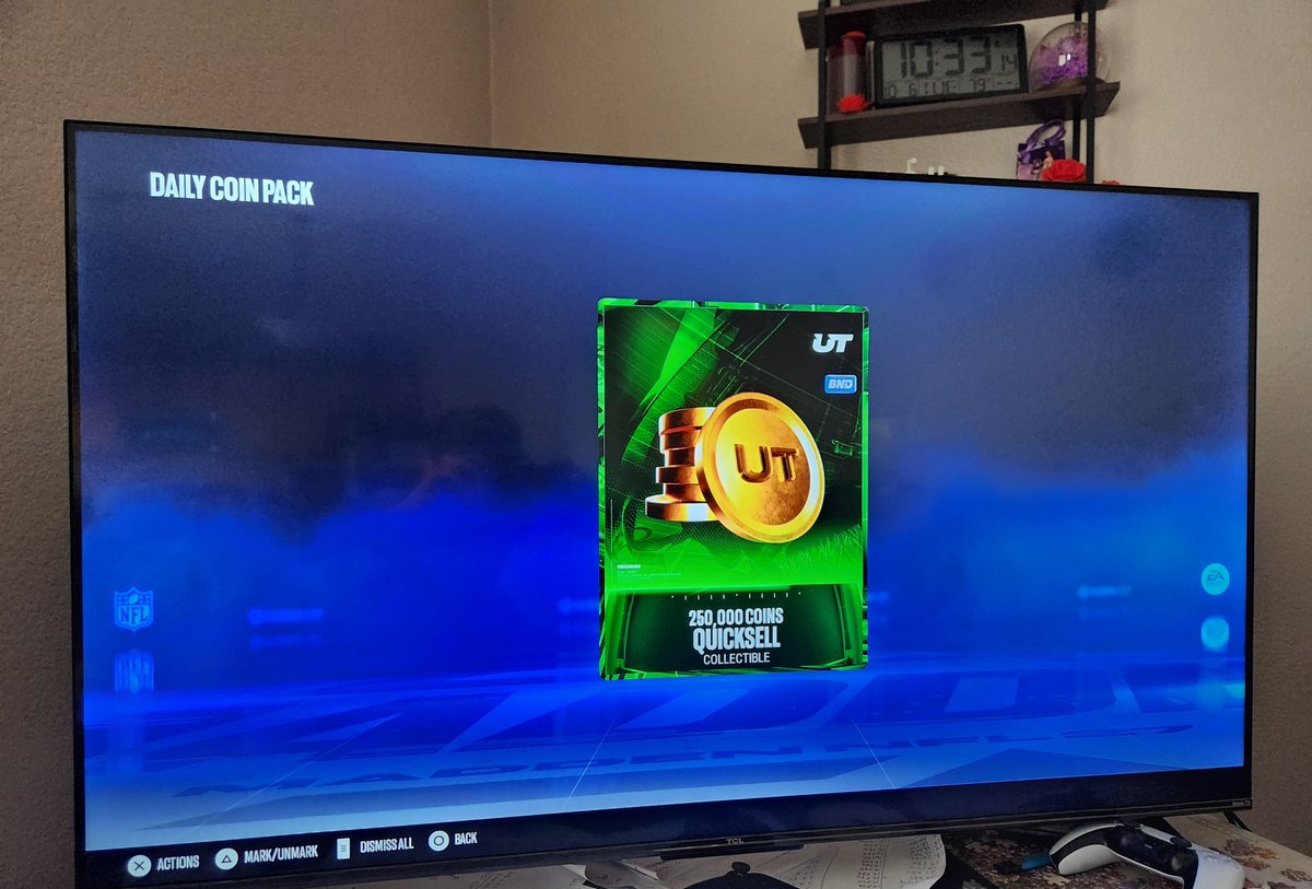 scott05567's tweet photo. They do exist! @EASPORTS_MUT https://t.co/ni8xLw8ZtY