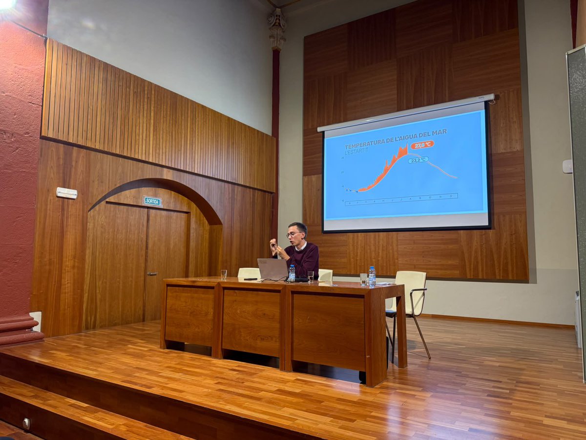 RadioSeu's tweet photo. Sessió inaugural del curs 2026-2027 del Centre de Formació d'Adults de #laSeu, amb una conferència de Gori Masip, meteoròleg de Televisió de Catalunya. #AltUrgell @meteo_garraf @CFALaSeu https://t.co/0zvw5MxEqp