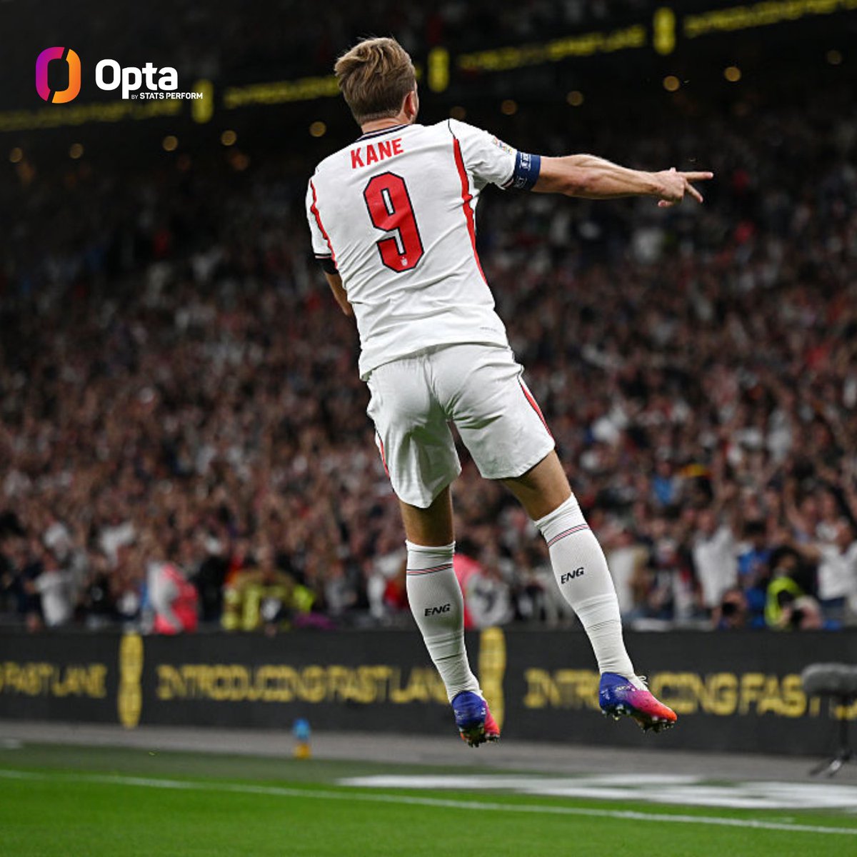 OptaJoe's tweet photo. 1 - As well as equalling Peter Shilton's appearance record, Harry Kane has the England record for goals scored (89), major tournament appearances (36), goals at major tournaments (21), major tournament games as captain (32) and goals at Wembley (31).

Legend. https://t.co/PpW3Rf63Tc