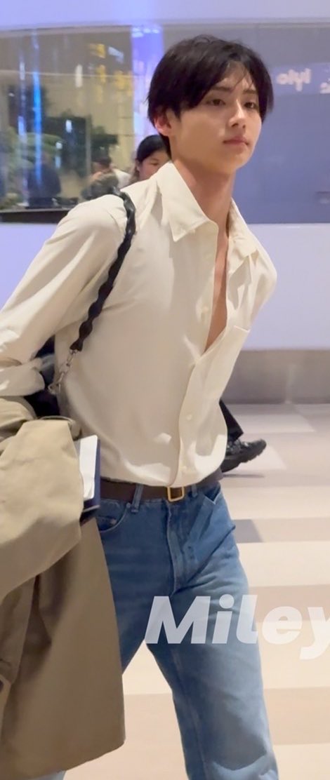 aebywon's tweet photo. DAMN IT https://t.co/QrZ4PEeGMH