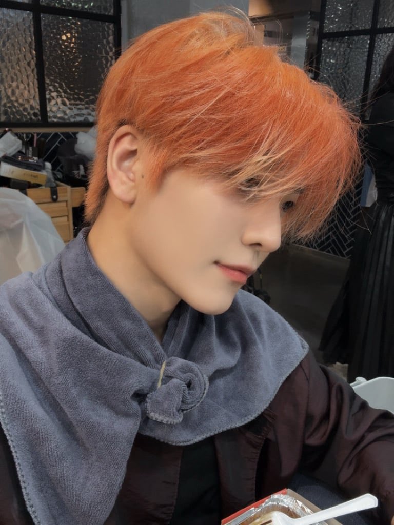 justcanfeel's tweet photo. 기념일선물로 잊고잇던 민둥귀의 가짜양아치와 갸루아가야셀카가 와서 나미다가 흐른다냐… https://t.co/8k9RE3TDsV