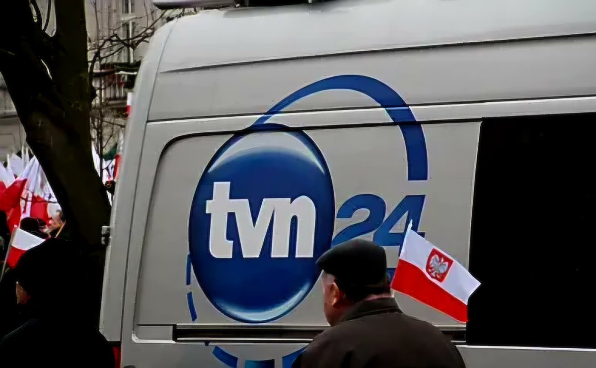 EdoMarcin's tweet photo. Od dzisiaj Grupa TVN ma nowego właściciela...
Paramount Skydance sfinalizował we wtorek przejęcie Warner Bros. Discovery.
Tusk jest cały przerażony.
Jego tuba - antypolska szczujnia, nie będzie już jego propagandową trąbą przed zbliżajacymi się wyborami parlamentarnymi w Polsce. https://t.co/tBiRCZBcvY