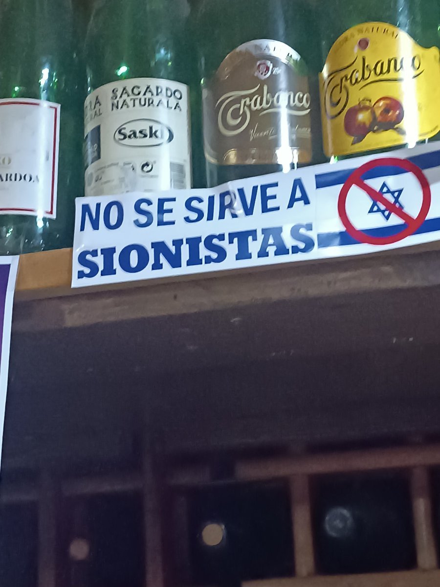 soprabord's tweet photo. Recordatorio de que el derecho de admisión rige en la totalidad del país https://t.co/yWLIXdAbtO