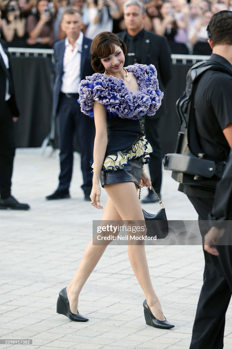 TeamLisaPH's tweet photo. LISA from Getty Images 📸

LISA LOUIS VUITTON SS27
#LISAxLVSS27
#LISAxLouisVuitton https://t.co/xCeqDGt00e