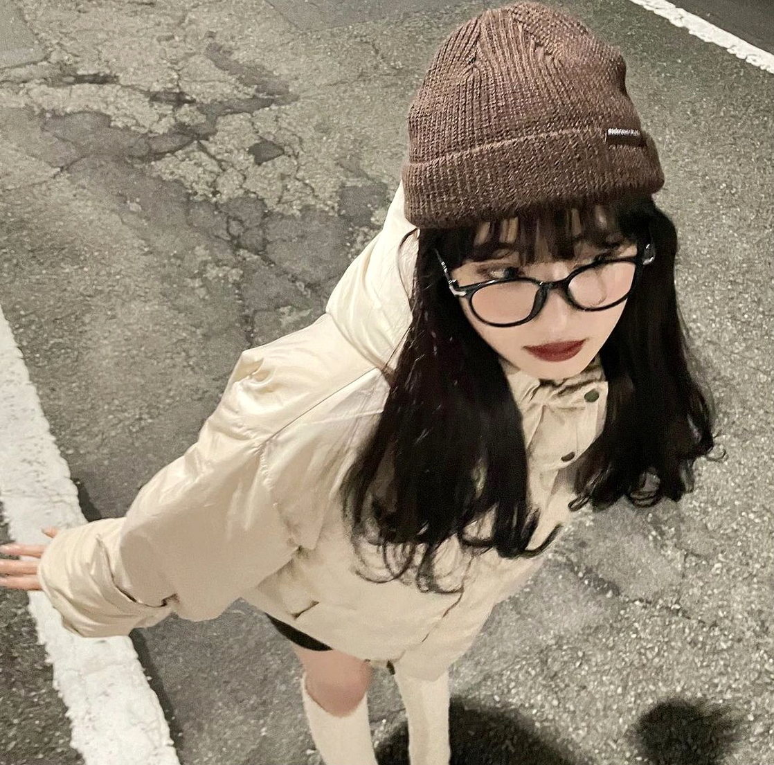 Squally57's tweet photo. 眠てぇ〜でも蒙古タンメン食べたいからコンビニ行きたい悩む😢 https://t.co/lyIvyxnFpr