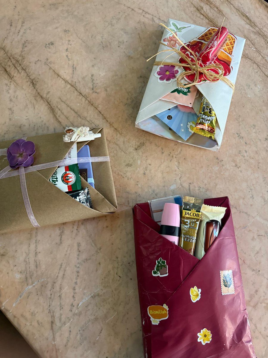 sitare_2580's tweet photo. Muhabbetimizin kalbimize tenezzül ettiği an’lar🌸 https://t.co/EpQF3Dsv1C