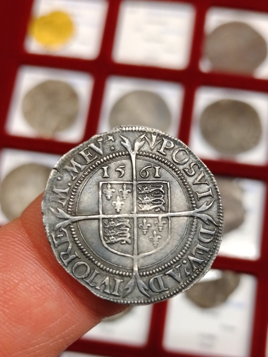 SDetectorist's tweet photo. One of my favourite hammered coin finds 🥰 

A Sixpence of Elizabeth I, Pheon initial mark, date of 1561 https://t.co/htd5tGxD3g