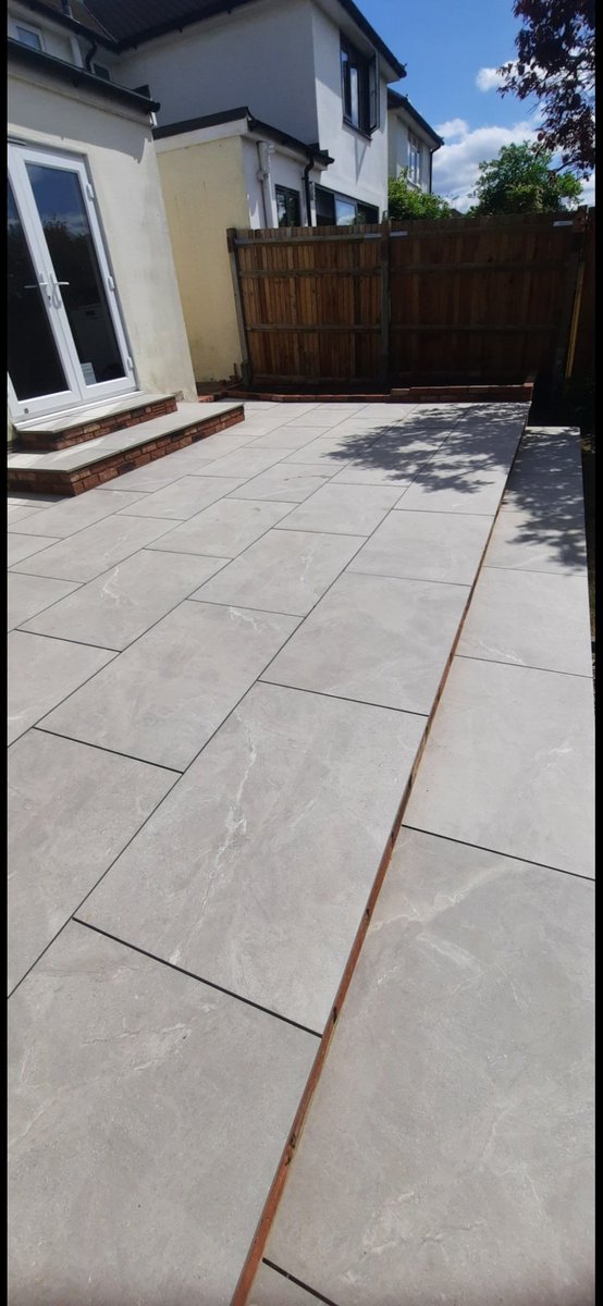 SSchmidLandsca1's tweet photo. Anything you can do with my patio?....

Leave it with me!💪 https://t.co/ZlLwyBBPy2