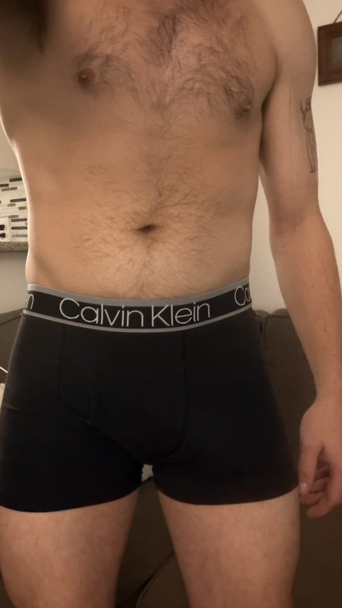 omgdanielxxx's tweet photo. CK or no CK? 🖤

#calvinklein #underwear #hairymen #canadianjock https://t.co/e7gYjFsVqu