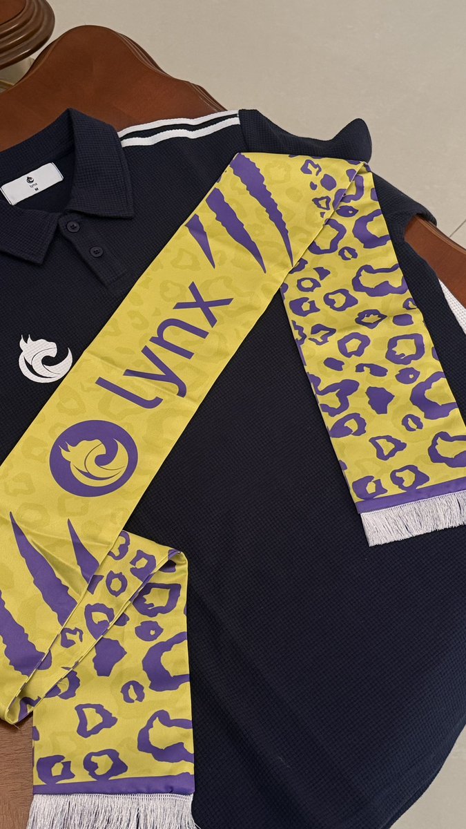 lynxxil's tweet photo. قرة عيني🥹🥹!
اعلم من هو فريقي💛💜. https://t.co/CSceYnCBIm