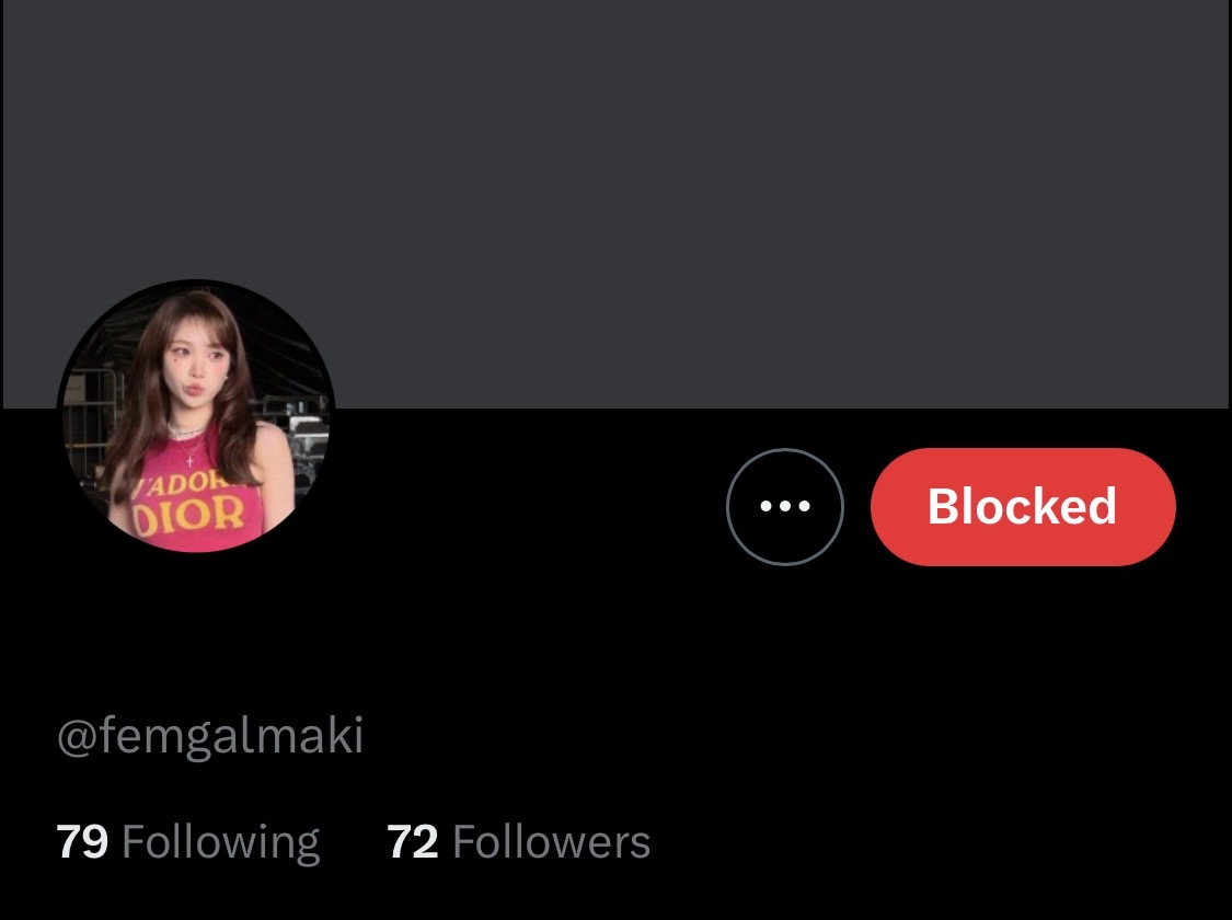DunkProtect's tweet photo. 🚨Report,And Block🚨
•Spreading false rumors and hate about our artist
•Misinformation and insults 

https://t.co/HhIn0h6LZ8 

Report Multiple Times Under:
• Hate and Harassment 
• Spam

🚫NO ENGAGEMENT🚫

#PROTECTDUNK https://t.co/t8wKpJ6TMo