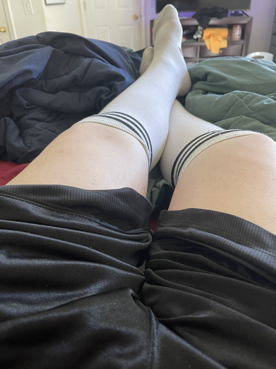 Darklightnova9's tweet photo. New femboy here hope everyone like it https://t.co/zjCKzYVx3p