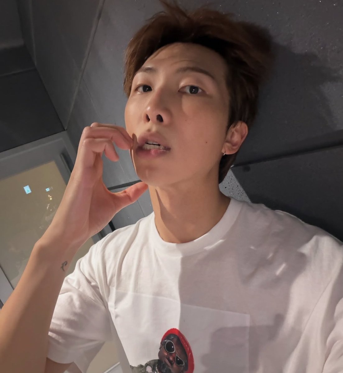 RM_2135's tweet photo. Is your mom still alive ? 
 Yes 👍 or No👎 https://t.co/8c6mnOaQKE