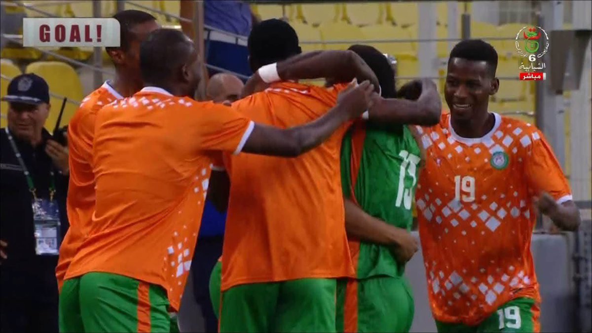 MickyJnr__'s tweet photo. HT’ | International Friendly 🇩🇿🇳🇪
Algeria 0-1 Niger
Niger lead at the break. ⚽
#AfricanFootball #ALGNER https://t.co/GyO2kSoPuK