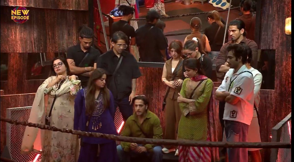Arsalan_Boss211's tweet photo. Picture of the day 👑🔥

#QaziTouqeer #BiggBoss20 #BB20 https://t.co/ECDquq17u9