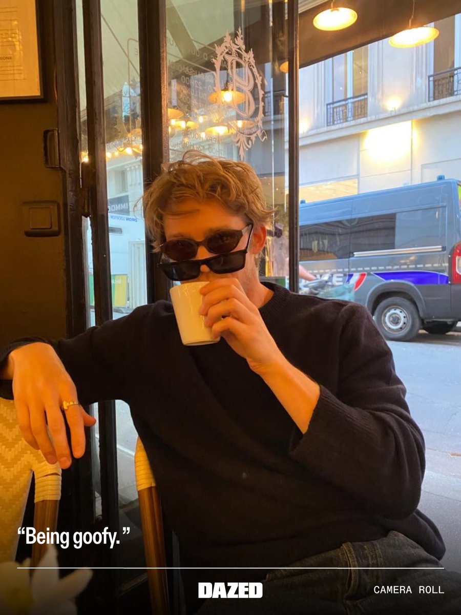 joealwyners's tweet photo. Joe Alwyn opened up his camera roll for Dazed, sharing photos he took during his trip to Paris for the Valentino show. https://t.co/R1NRla6IU9
