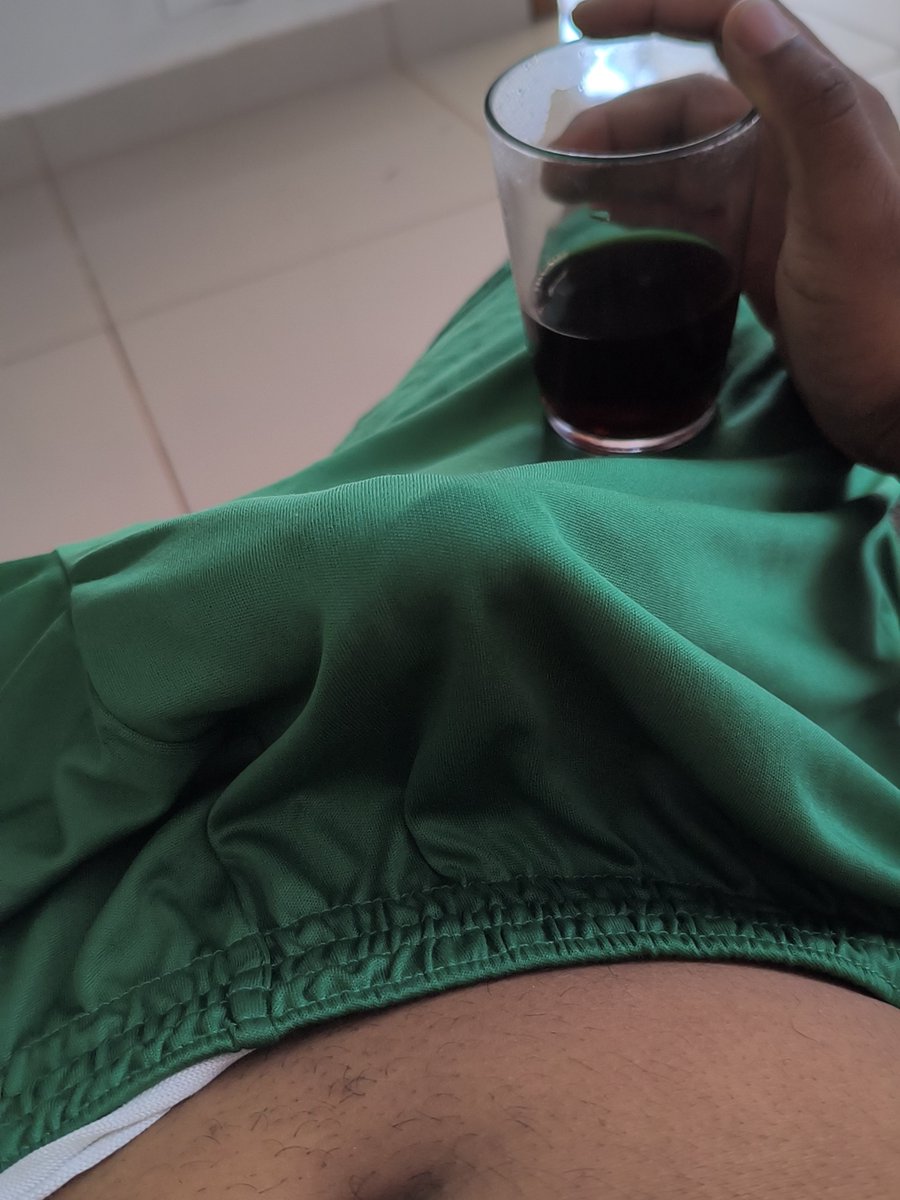 natanobs's tweet photo. Bora toma um café .. quem gosta ?? 

#PINTOSAWARDSㅤㅤ 
#BUCETÃOAWARDS 
#casadas
#cuckold https://t.co/bkgcx8Q6wN