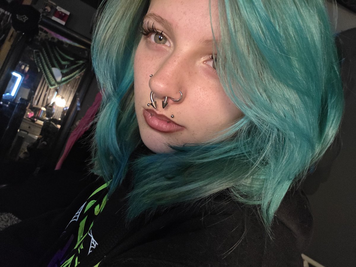 alicce_05's tweet photo. I love my hair https://t.co/rTmgNeHcCU