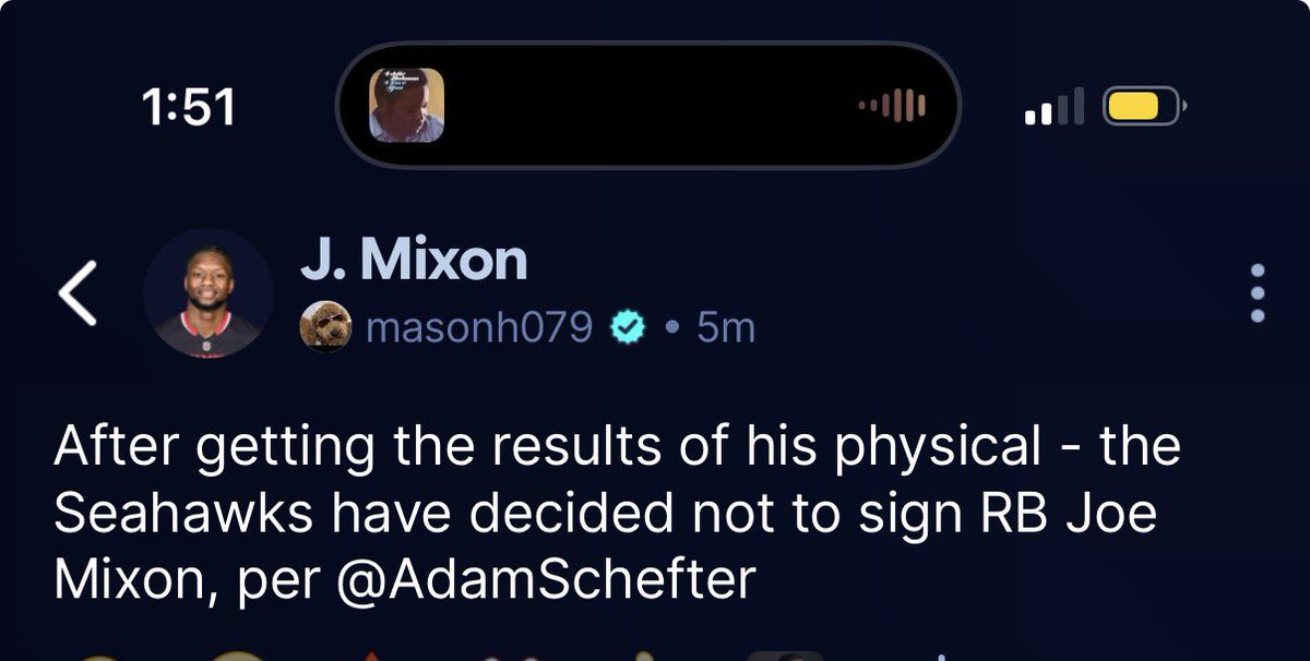 HewesAustin's tweet photo. Does anyone know if Joe mixon still has a foot? https://t.co/I60CSnQCgQ